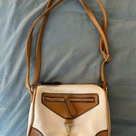 Apt. 9 Purse Photo 0