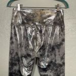 Beyond Yoga Women L Silver Black Tie Dye Foil Shine High Waisted Midi Leggings Photo 5