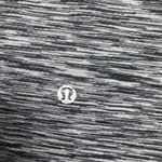 Lululemon Short Sleeve Women's 8 Heathered Black Gray Gym Athleisure Minimalist Photo 2