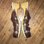 Uggs wood & leather size 7 sandals Photo 2