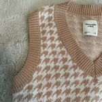 Abercrombie & Fitch Houndstooth Sweater Vest Women's Small Tan Oversized Photo 3