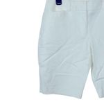 Apt. 9  Solid White Bermuda Shorts Women’s Size 8 | Classic Chino Flat Front Photo 2