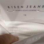 Risen White Wide Photo 6