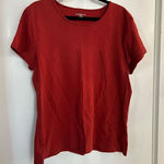 Croft & Barrow Woman’s Crewneck Shirt Woman’s Size Medium Photo 0