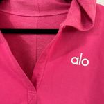 Alo Yoga  V Neck Cropped Hooded Pull Over Top Hot Pink French Terry Sz XL NWT Photo 2