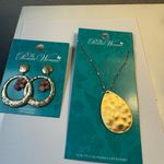 The Pioneer Woman Gold and Pink Earrings Photo 0