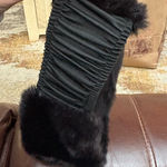 Canada Weather Wear Women’s black faux fur Headband Tried On Photo 0