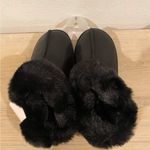 LC Lauren Conrad NWT
Women's Metallic Faux Fur-Lined Clog Slippers Photo 4