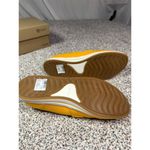 Clarks Cloudsteppers Unisex Yellow Slip-On Shoes Size 11 Casual Photo 4