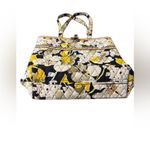 Vera Bradley  Holiday‎ Tote - Dogwood CP Photo 1