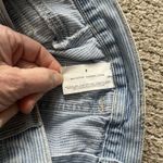 Gloria Vanderbilt  Woman's 8 Blue White Striped Skirt Frayed Hem Pockets Photo 6