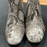 Chinese Laundry  Women's Daria Ankle Boot Photo 4