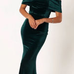 Petal and Pup Adair Off Shoulder Maxi Emerald Green Size XS Photo 0