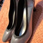 Chinese Laundry Silver and Black Loafers Metallic Finish SZ 9 Pumps Footwear Photo 2