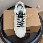 Vintage Havana NEW  Mikeyla Glitter Leather, Fur Sneakers Tennis Shoes White 6.5 Photo 3