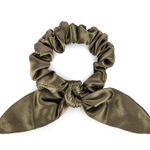 *NWOT* Silk Chiquita Scrunchie Photo 1