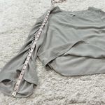 Prologue Shirred Long Sleeve Pullover Crew Neck Gray Blouse Top Size Small Poly Photo 4