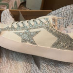 Steve Madden Star Sneakers Photo 1