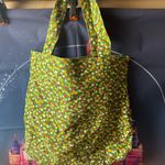 Used Green Flower tote 14 x 14 Photo 1