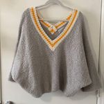 Urban Outfitters  v neck sweater small Photo 3