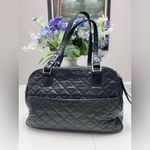 Isaac Mizrahi  Black Quilted Shoulder Bag Photo 1
