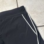 Athleta  Brooklyn Workout Shorts Women Size‎ 2 Black White Photo 3