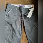 Gloria Vanderbilt  Black Cargo Capri Casual Pants Sz 4P Photo 1