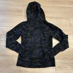 Lululemon  Women’s Scuba Hoodie Light Cotton Fleece Incognito Camo Gray Size 6 Photo 4