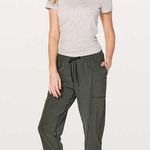 Lululemon Evergreen Final Play Crop *23" Size 6 Photo 0