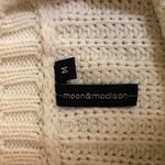 moon&madison White Sweater Photo 2