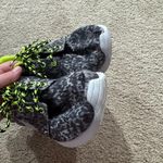 Nike  Roshe Run Gray Camo w/ Neon Green Sneakers Women's Size 7.5 Running Shoes Photo 2