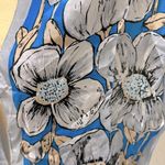 Adrienne Vittadini  💯 silk scarf/shawl.Blue/grey and creme flowers. Vintage. Photo 1