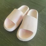 Pink Cloud Slides Size 7.5 Photo 0