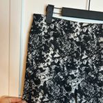 Elliott Lauren Snakeskin Stretch Pull On Ankle Pants Gray Size 4 Photo 5