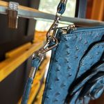 NWOT 22 Tote Ostrich Flower Cell Phone Crossbody Wristlet Sapphire Blue Photo 5