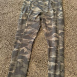 Athleta  7/8 Leggings Photo 1