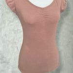 Lola Brown Slim Fit Short Sleeve Top with Ruched Details Size M Photo 0