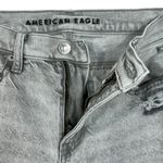 American Eagle SZ 4 ‘90s Straight Jeans Distresed Rip Mid-Rise Zip-Fly Gray Wash Photo 3