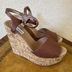 Steve Madden Women's Cognac Leather Korkey Wedge Sandal US 10 Photo 3