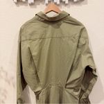 En Saison Hardin Button Down Shirt Dress in Sage Green Size Small NWT Photo 4