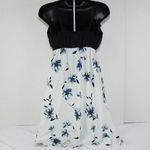 ladies Pat Pat dress no stains size S Photo 2