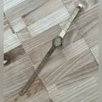 Westclox 17 Jewels Vintage Mechanical Ladies Watch Gold Oval Dial Case Bracelet Photo 3