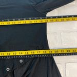 SUN KIM Tunic Top Womens Medium Black Lagenlook Asymmetrical Mixed Media Grommet Photo 2