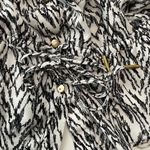 Thalia Sodi Thalia and Sodi rayon blouse.  Size Medium. 3/4 length sleeve that rolls up. Photo 7