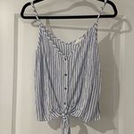 H&M Crinkled Tie-hem Top Photo 0