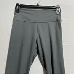 Nike  women’s dri‎ fit cropped leggings size S Photo 3