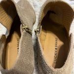 Lucky Brand beige laser cut ankle boots size 8.5 Photo 6