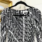 Calvin Klein  Ruched 3/4 Sleeve Dress Knee Length Geometric Black White Size 8 Photo 2