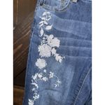Westport  Signature Fit 2 Boyfriend Skinny Jeans Stretch Floral Embroidered‎ Sz 2 Photo 1