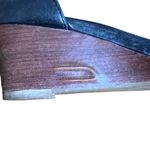 UGG  Char Women’s Black Leather Wedge Sandal Wood Zip-up Back Sz 8 Ankle Strap Photo 6